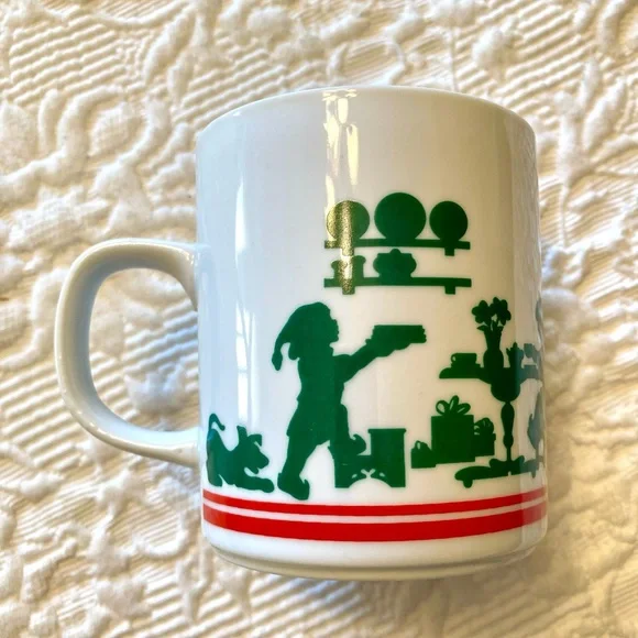 🎉HP!🎉 AVON Christmas Mugs - Picture 6 of 10